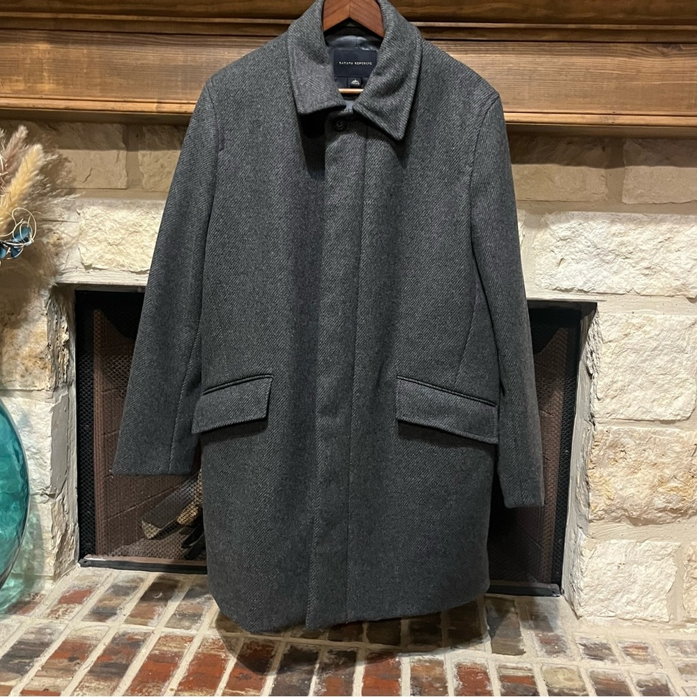 Banana Republic Men’s Wool Blend Overrcoat Size L Charcoal Gray